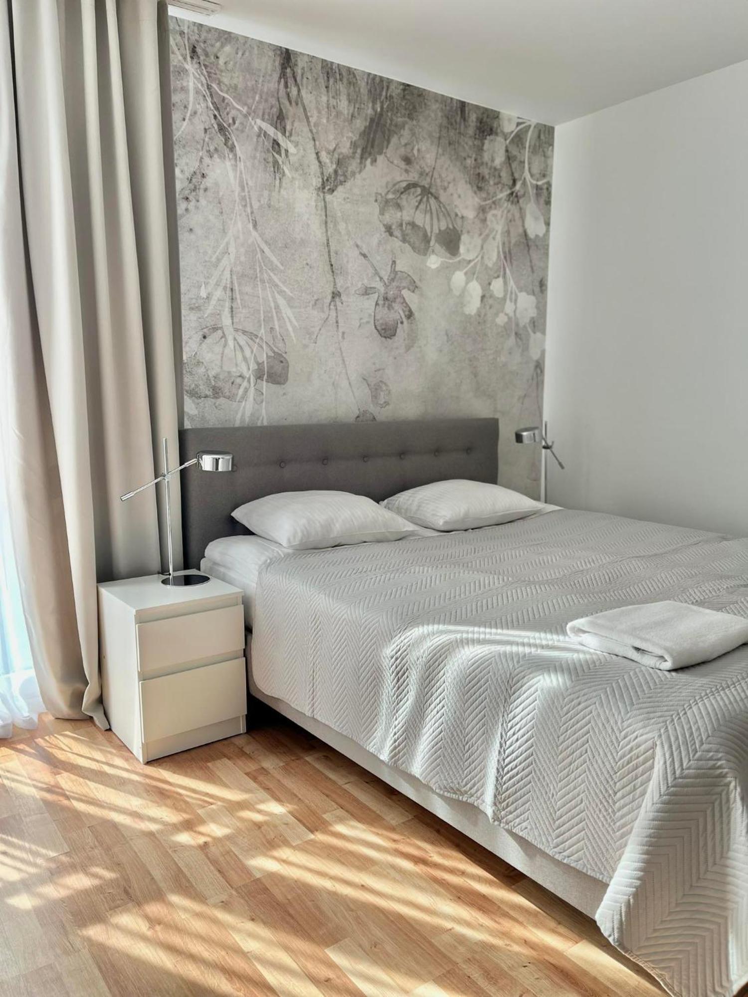 Apartament Kosciuszki City Center By Apartamenty Na Dni Wroclaw Luaran gambar